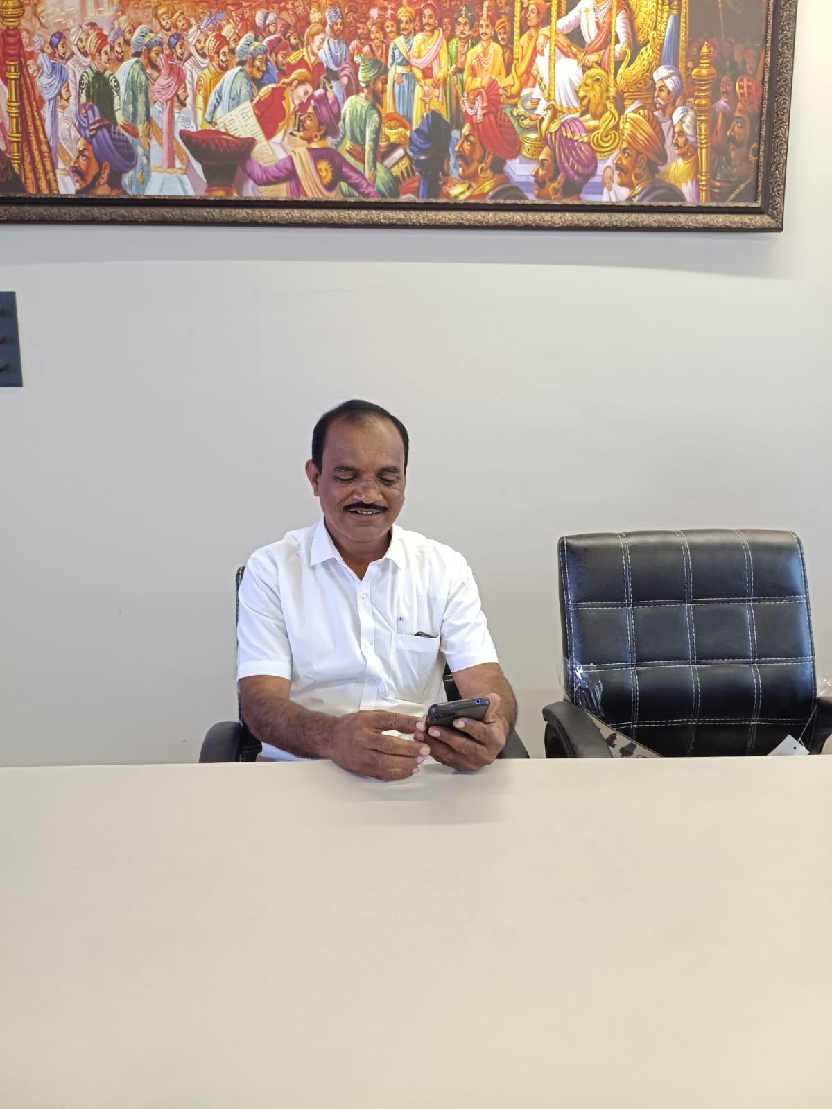 कर्मचारी